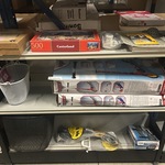 3x Inhoud stellingvak w.o. speelgoed w.o. Basil, Disney Pixar Cars, De