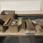 Partij fiets artikelen en onderdelen w.o. bagagedrager, fietsverlichti