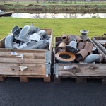 2x Pallet o.a. buis met flens, pakkingen