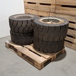 4x band met velg (t.b.v. Ravo veegmachine), 28×12.5-15 (355/45-15)