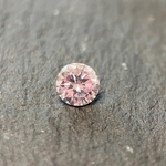 Diamant – 0.67 carat natuurlijke fancy roze gekleurde diamant (gecerti