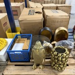 ca.11x Windlicht, 1x bijzettafel en 1x vaas Des Pots