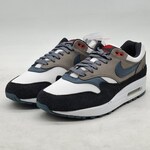 Paar schoenen, maat 39, Nike, Air Max FJ0698-100