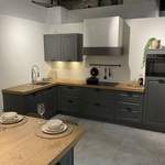 Keuken met inbouwapparatuur Burger, Mara