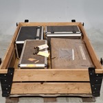 Diverse meetapparatuur en 2x houten transportkist, O.a Nieaf