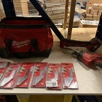 2x Multitool met 2x accu en accessoires Milwaukee