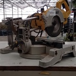 Afkortzaag, DeWalt, DW770