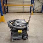 Bedrijfstofzuiger Karcher, NT 30/1 Tact L, bouwjaar 2020