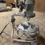 Mortel- betonmixer op wielen