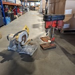 Kolomboormachine en afkortzaagmachine, DeWalt En Delco