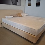 2-Persoon boxspring met hoofdbord