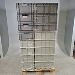 Partij kunststof bakken