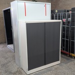 1x Lameldeurkast met magazijnkast