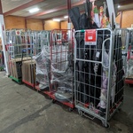 4x Rolcontainer gevuld met reclamemateriaal