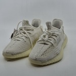 Paar schoenen, maat 37 1/3, Adidas Yeezy, Boost HQ6316