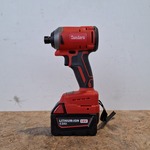 Draadloze schroefmachine, Rood