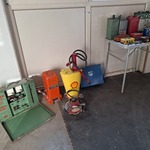 Diverse nostalgische olie en vloeistofkannen, o.a. Shell, Cantex, Bosc