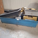 Lekbak met diverse vloeistoffen