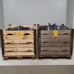 Partij lederen jassen en broeken