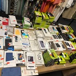 Ca. 233x Multumedia-accessoires en telefoonhoesjes, Belkin, Otterbox,