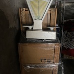 5x Weegschaal in kist, origineel uit de DDR-tijd