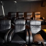 Complete bioscoopset, Met Dolby 7.1 en professioneel JBL Surroundspeak