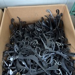 Partij  Winkelinventaris, kledinghangers en diversen