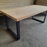 Eettafel met stalen U-poten, 100 x 200 cm
