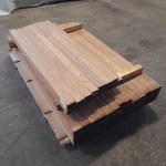 Ca. 67x Hardhouten regel, 4,5 x 7 x 125 cm en 4,5 x 7 x 155 cm