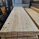 Ca. 49x Grenen vloerdeel met mes en groef, 2,1 x 14,7 x 510 cm