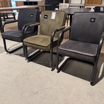 Set van 3 eetkamerstoelen, 2 x antraciet,1 x groen