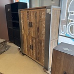 Kast, bruin gemêleerd