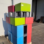 Ca. 14x  Diverse krukjes, rood, groen, blauw en roze