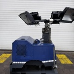 Mobiele lichtmast Sandhurst, TL90, blauw, bouwjaar 2006, diesel