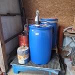 Vloeistoflekbak met diverse vloeistoffen