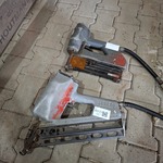 2x Pneumatische tackers Senco, SN IV en M III