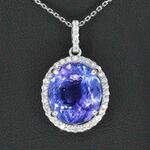 Witgouden hanger met diamanten en een tanzaniet, incl. ketting