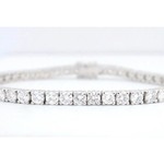 Witgouden tennisarmband met 7.50 carat briljant geslepen diamanten