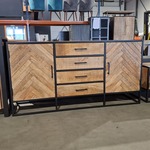 Dressoir, Starfurn, 2024