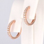 Rosegouden oorbellen met diamanten