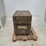 Transportkist met bevestigingsplaten