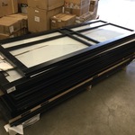 Partij retourdeuren, beschadigd, breuk.