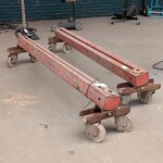 2x Verrijdbare metalen bok