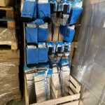 Partij ruitenkrabbers en raamfolie