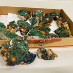 Ca. 17x Azuriet / Malachiet brokjes