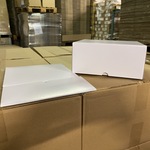 Ca. 560x Duplex dozen of gebaksdozen, wit