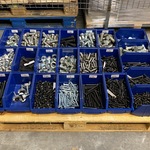 Partij diverse soorten bevestigingsmateriaal