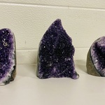 3x Amethist staande druses uruguay, paars