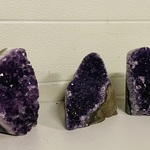 3 Amethist druse staand/liggend Paars