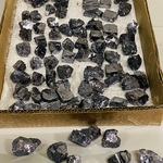 Ca. 90x Galeniet brokjes